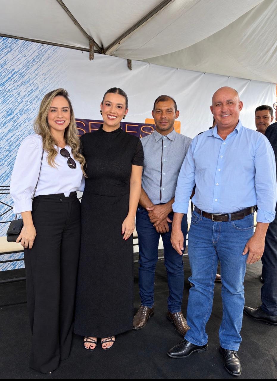 Câmara Municipal e Poder Executivo de Montezuma participam de cerimônia de inauguração em Rio Pardo de Minas